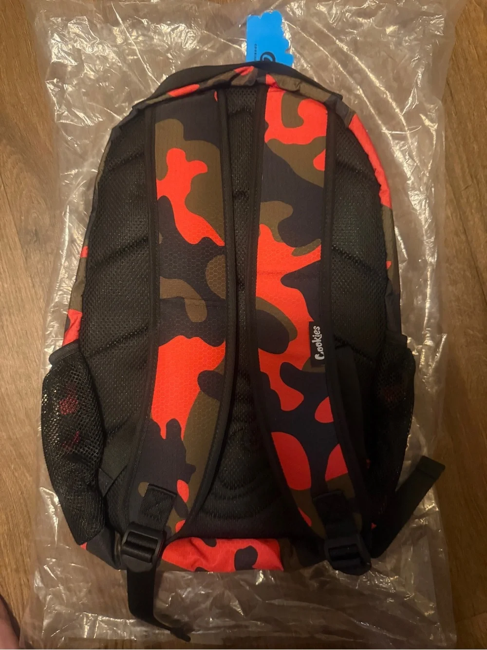 Cookies Red Camo Men's Smell Proof Backpack – Bold Urban Carry